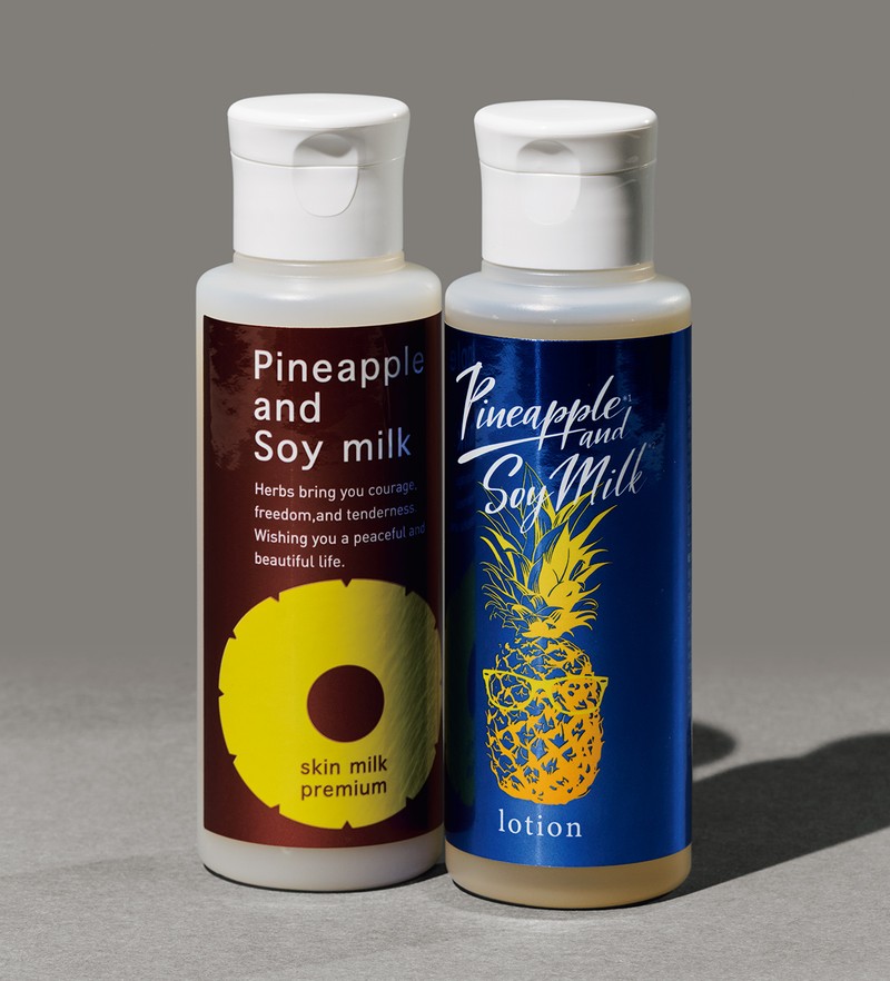 右●「パイナップル豆乳ローションメンズ用」100ml 4290円、左●「パイナップル豆乳スキンミルクプレミアム」100ml 4400円／ともに鈴木ハーブ研究所