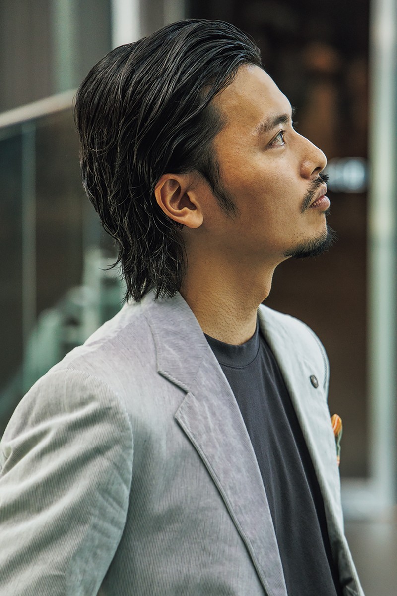 宮前健人さん(30歳)/ヘアスタイリスト ボリューム控えめの毛先だけ「ユルパーマ」
