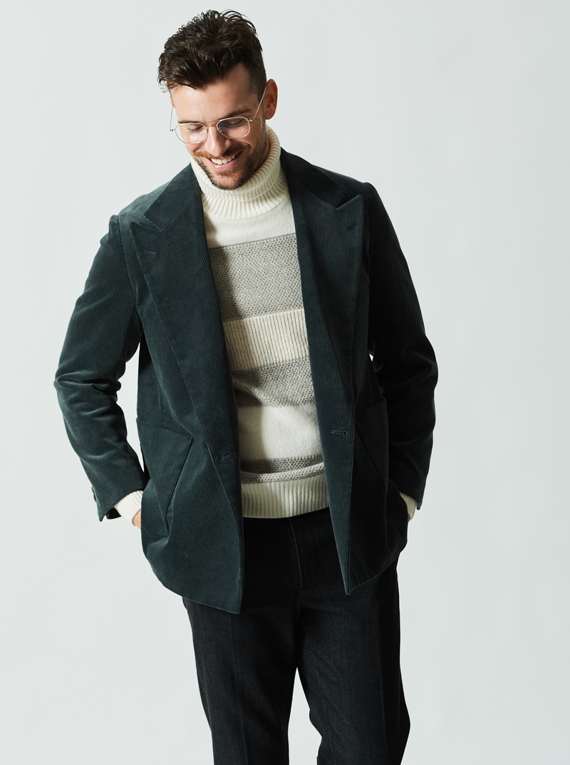 ニット、ジャケパン、差し色、着こなし、コーデ