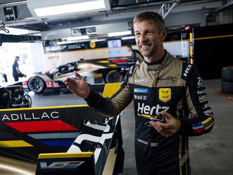元F1ワールドチャンピオンであり、日本でもスーパーGTでタイトルを獲得し絶大な人気を誇るジェンソン・バトン選手。今シーズンでWECからの卒業を表明している。
