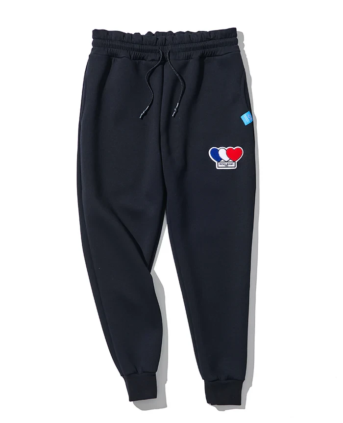 パンツ3万7400円／メゾンオノレパリ（買えるLEON）