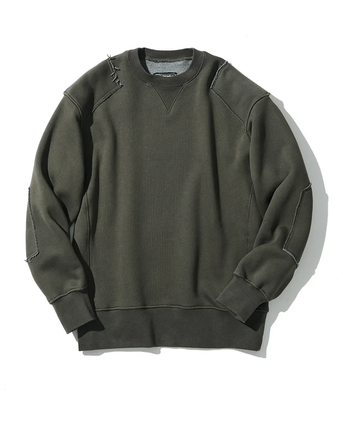 トップス3万6300円／フェニックス（買えるLEON）