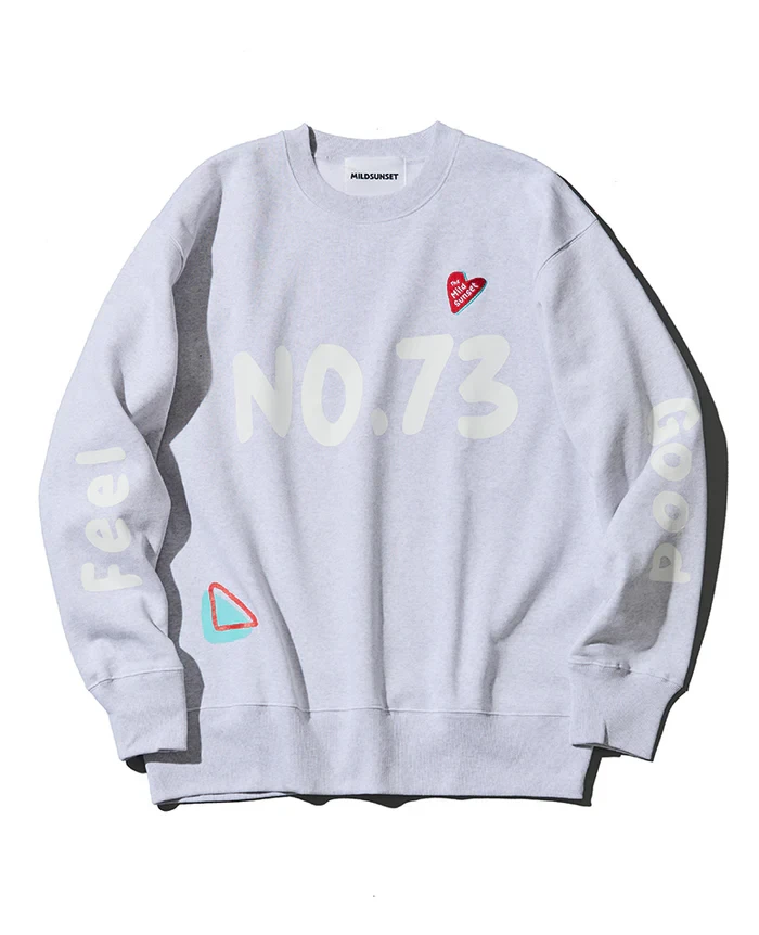 スウェット2万9700円／マイルドサンセット（買えるLEON）