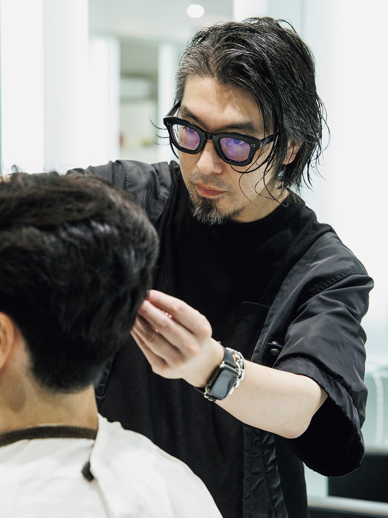 「TAYA丸の内店」佐藤哲忠さん(ヘアスタイリスト)
