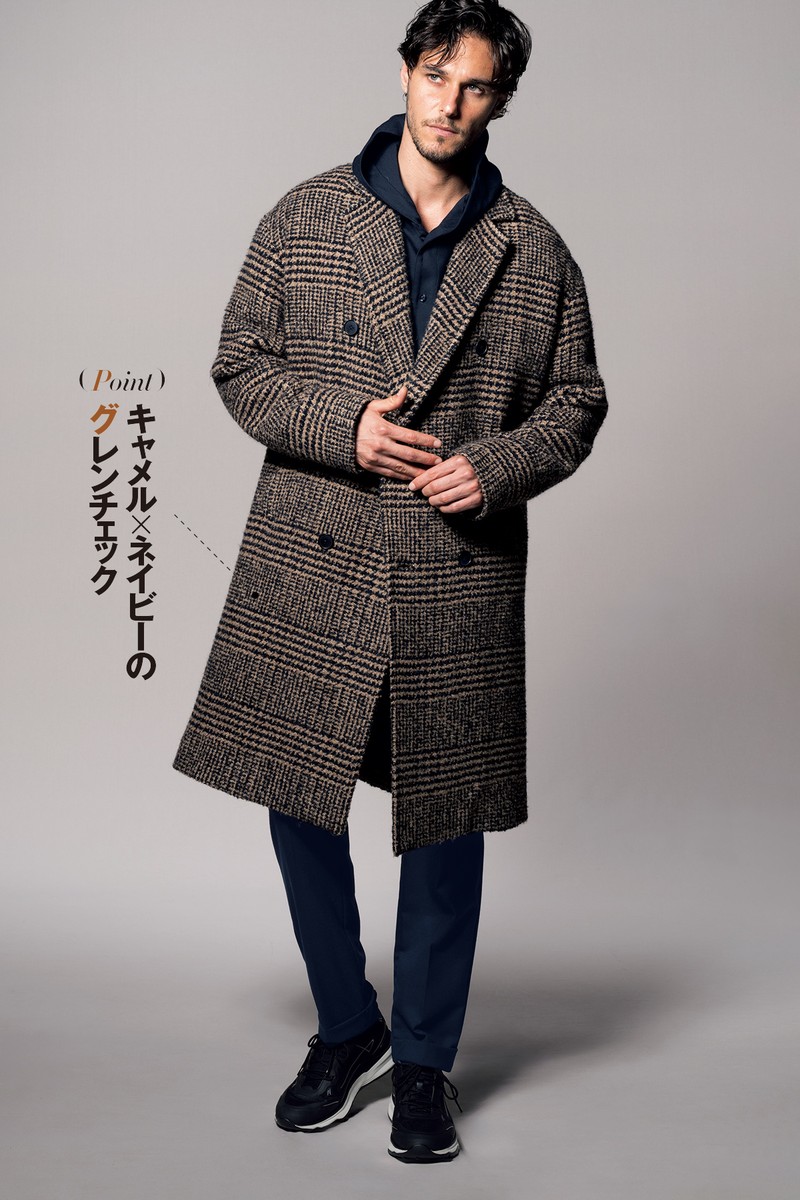 コート21万7800円、ブルゾン13万9700円、パンツ7万9200円、スニーカー9万6800円/すべてヘルノ(ヘルノ・ジャパン)