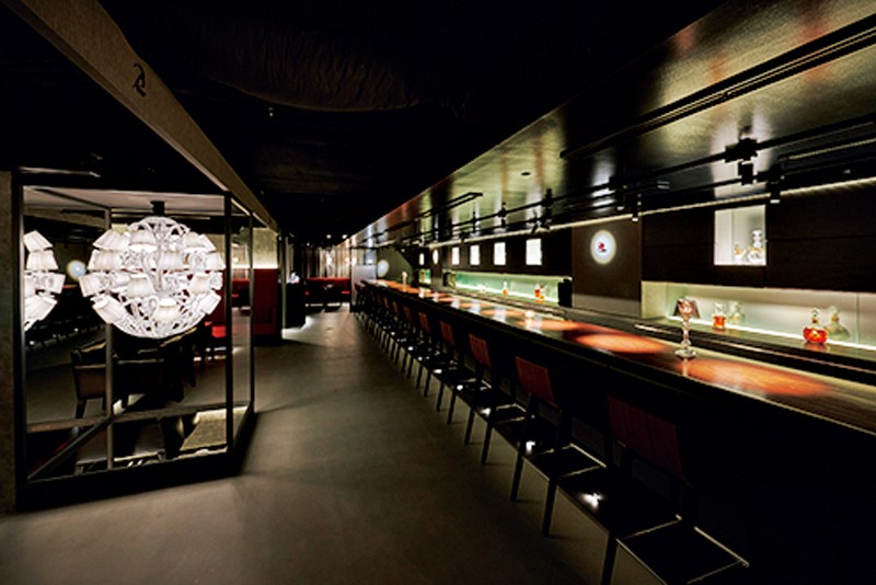 B bar Marunouchi バカラ モテる デート