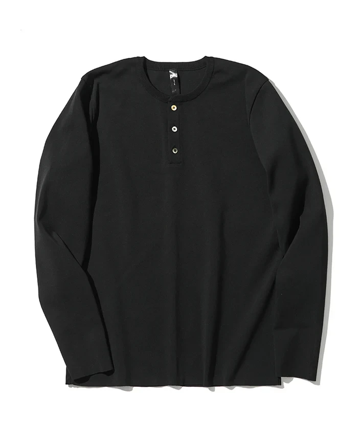 Tシャツ2万5300円／ダブルジェイケイ（買えるLEON）