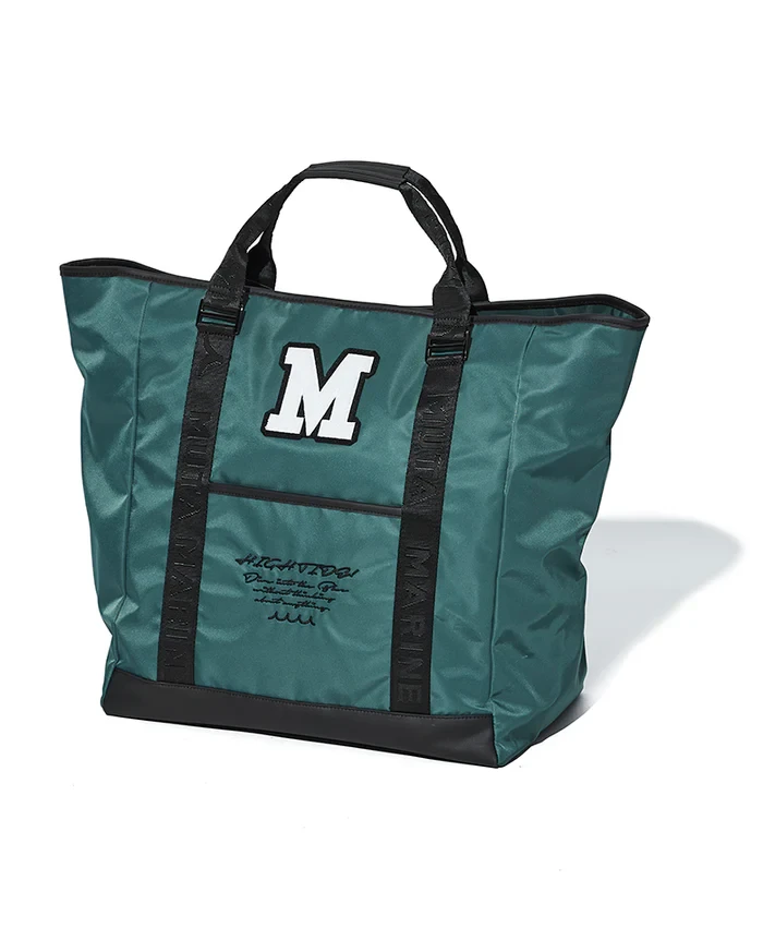 バッグ4万8400円／ムータ・マリン（買えるLEON）