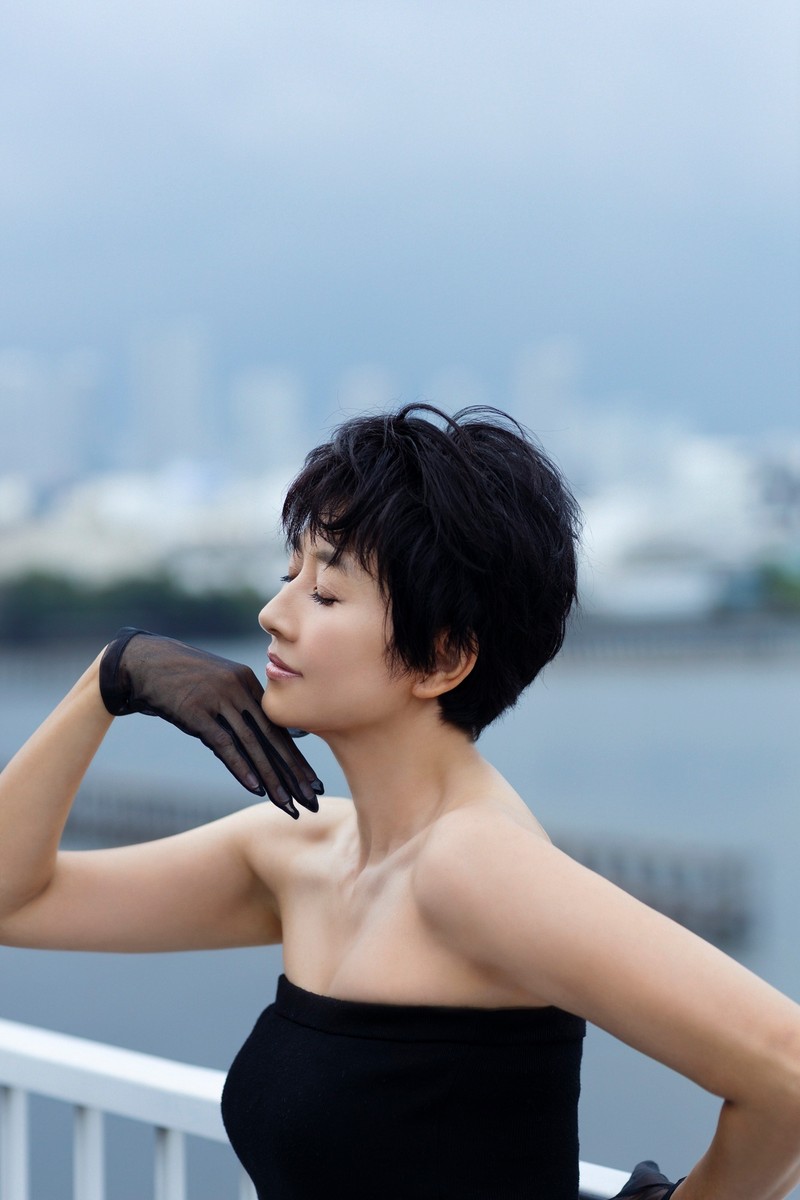 菊川怜 美しい人 WebLEON LEON