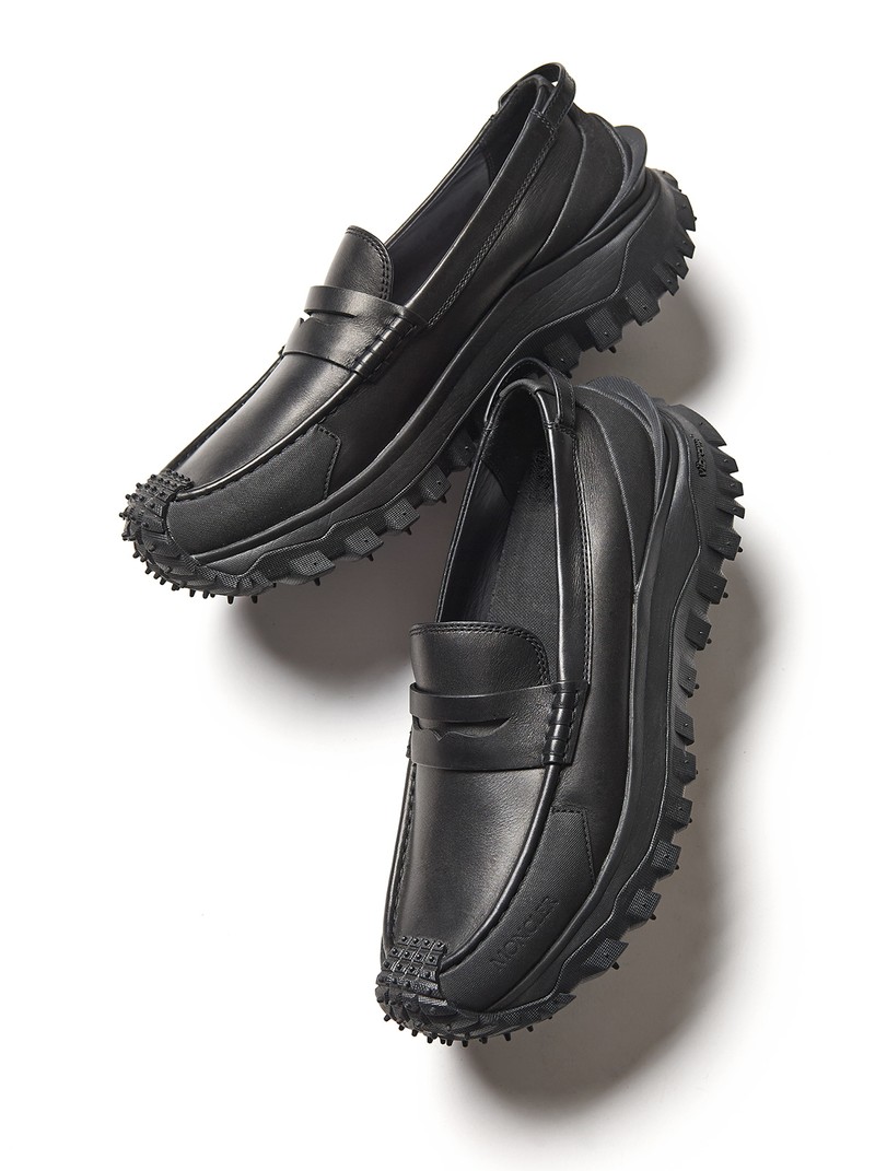 スニーカー11万5500円／モンクレール（モンクレール ジャパン）