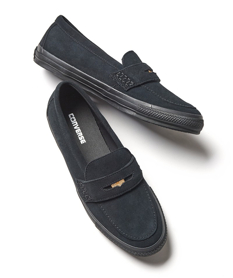 ニーカー1万6500円／コンバース（コンバース インフォメーションセンター）