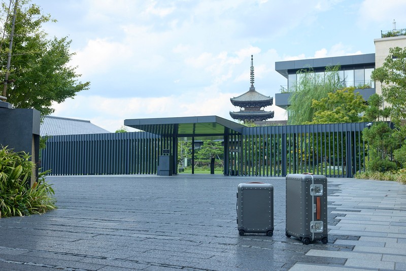 左【BANK SPINNER 55M】キャビン 33万2200円、右【BANK SPINNER 76】キャビン 38万5000円/ともにFPM Milano