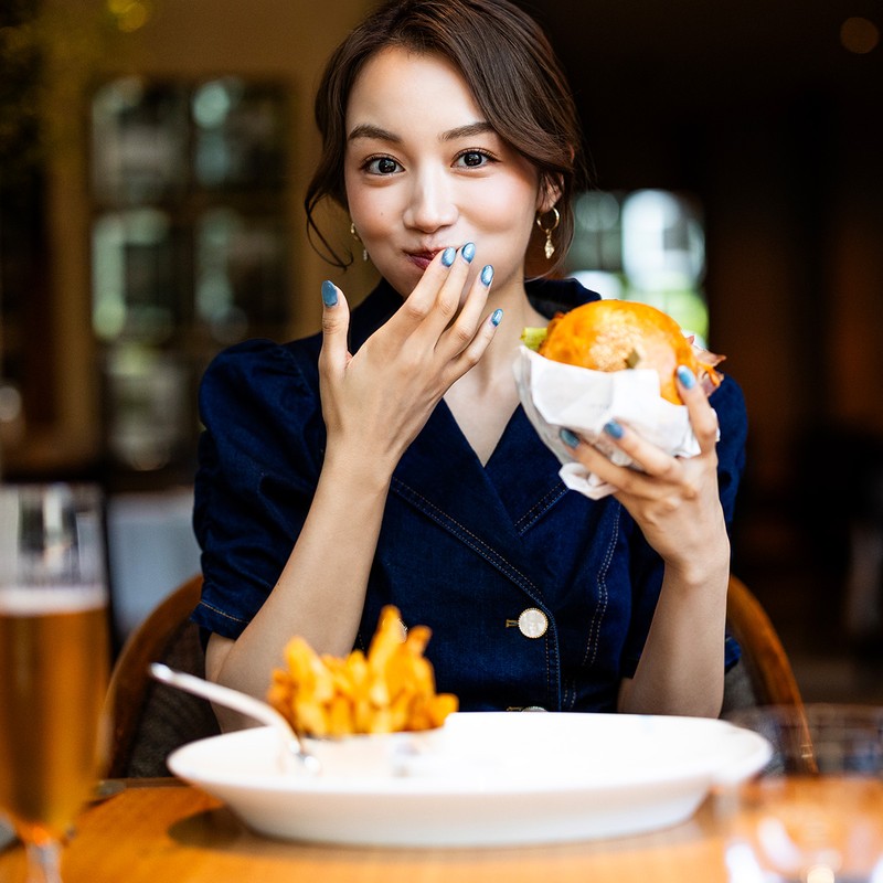 黒木ひかり グランド ハイアット 東京 オーク ドア