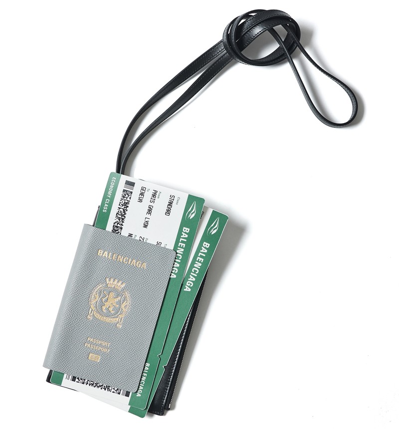 スマホケース、ミニバッグ、ポーチ、コーデ