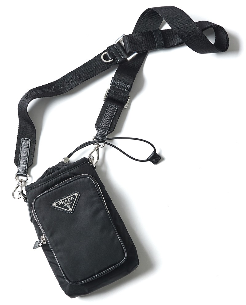 スマホケース、ミニバッグ、ポーチ、コーデ