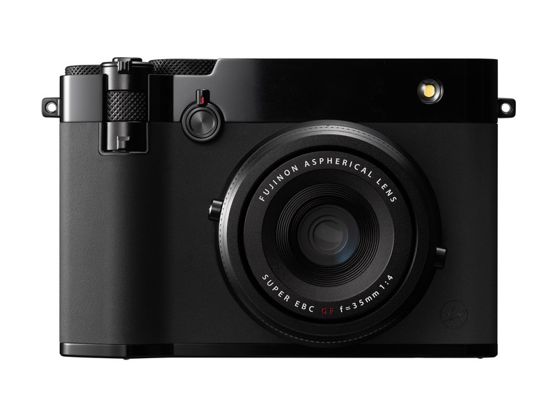 藤原ヒロシ × GFX100RF FRAGMENT EDITION