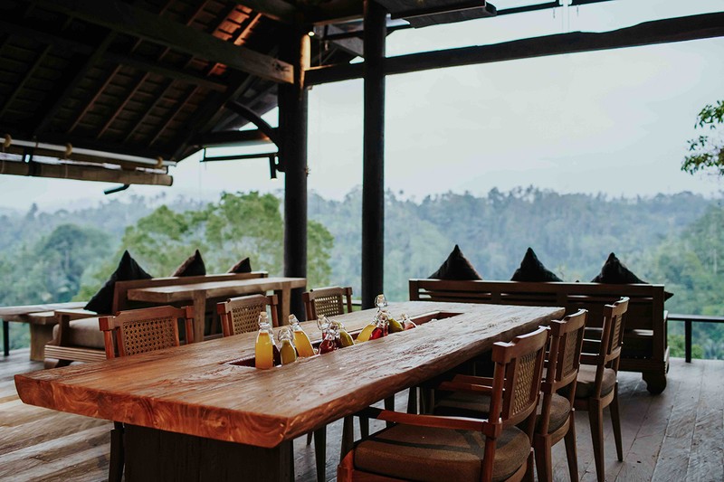 壁なしラウンジ。当然ながら空気が抜群に綺麗です。