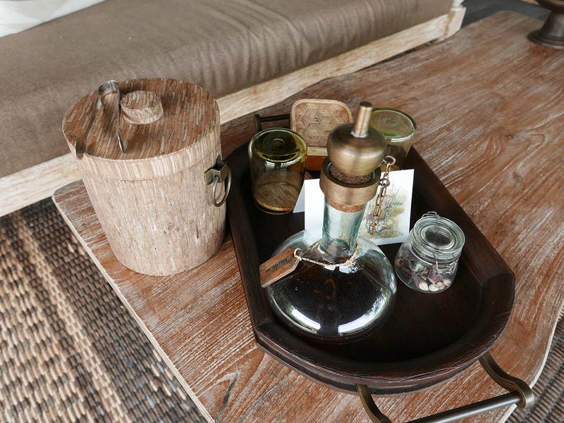 椰子の蜜を使った地元の蒸留酒アラックを使ったバリ版ネグローニ。何もしない時間を艶やかに彩る必需酒です。