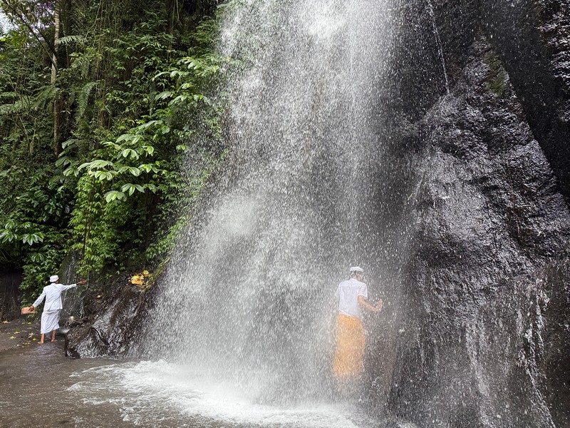叫びの儀式の気持ちよさにハマり、ひとりでリピートするゲストは少なくない。