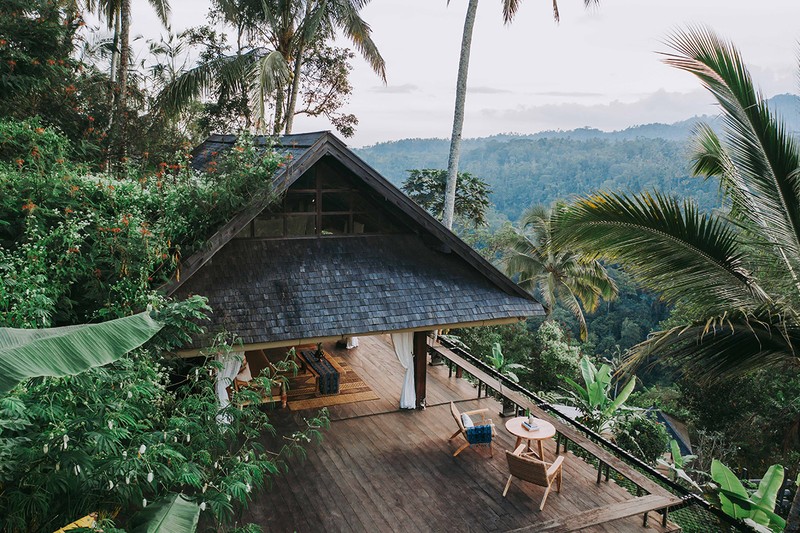 客室の間隔が広いのでプライバシーも万全。