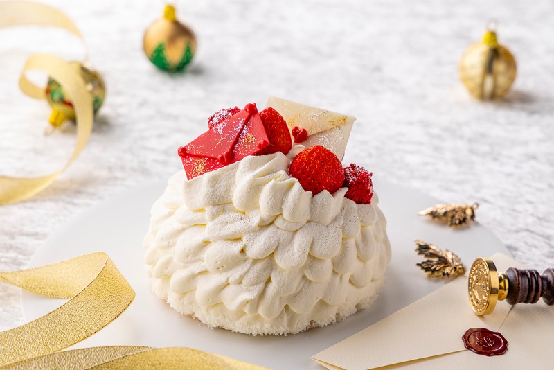 「スパークリングスノー ショートケーキ」6372円(4号 直径12cm)、7452円(5号 直径15cm)