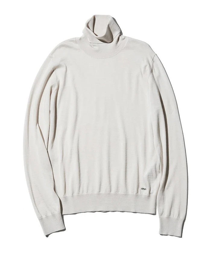 ニット¥202,400／ブリオーニ（買えるLEON）