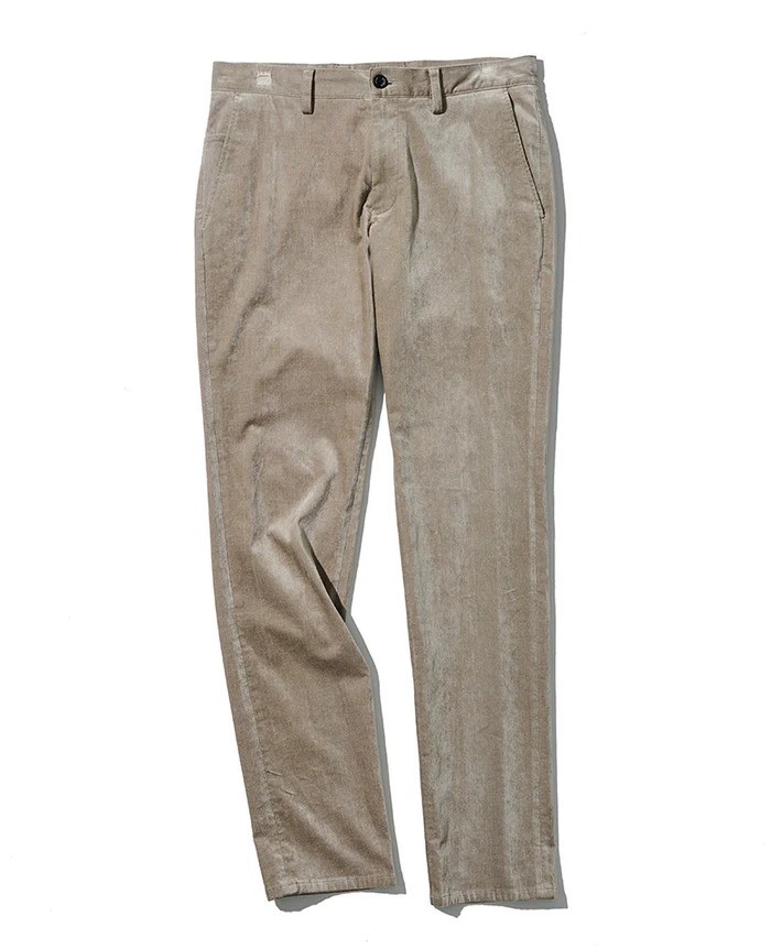 パンツ¥39,600／エポカ ウォモ（買えるLEON）