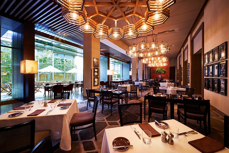 グランド ハイアット 東京 オーク ドア