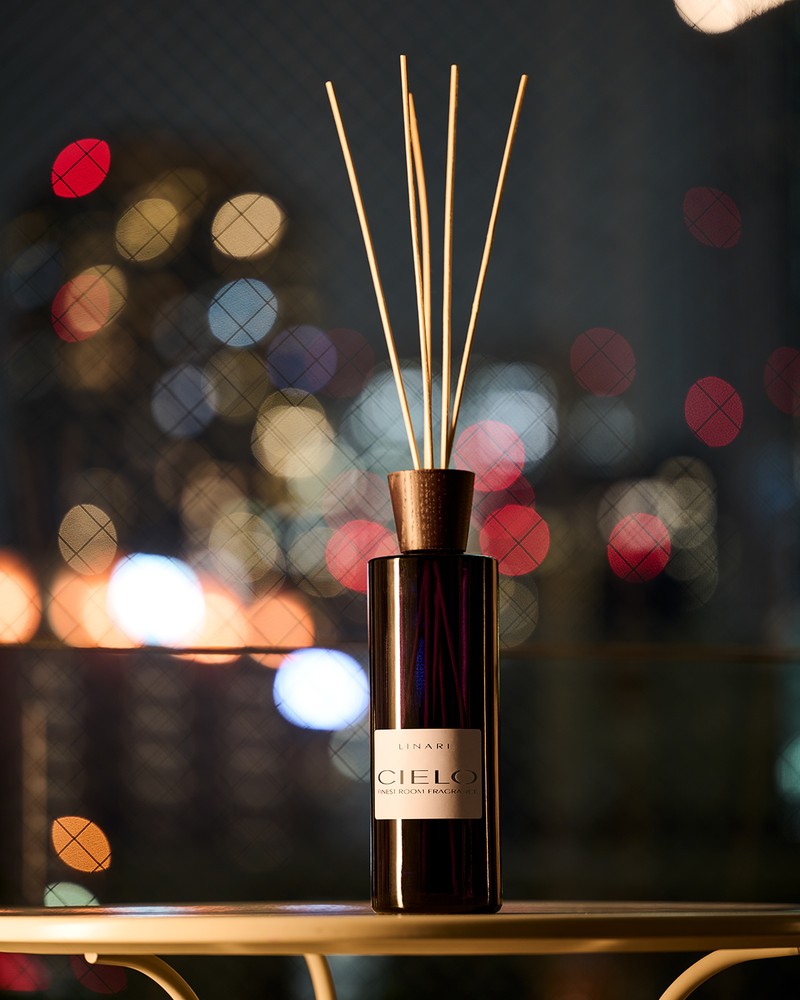 「リナーリ チェロ ルームディフューザー」（500ml）1万9250円／リナーリ（ブルジョン）