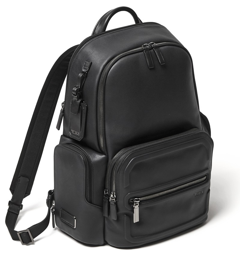 バッグ、バックパック、リュック、黒、コーデ