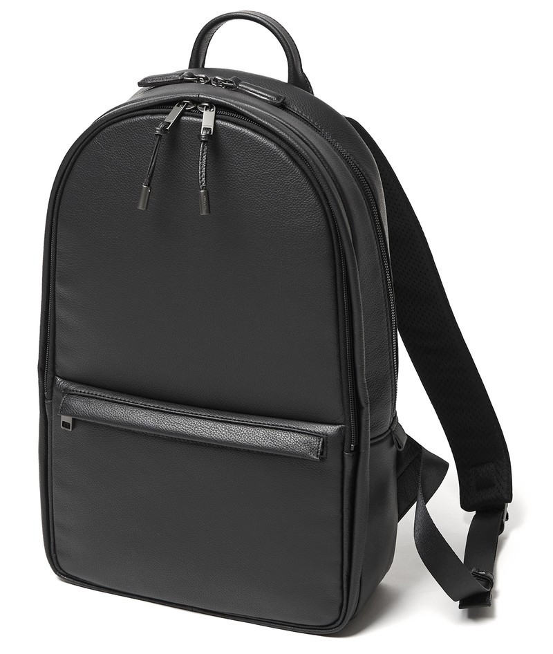 バッグ、バックパック、リュック、黒、コーデ