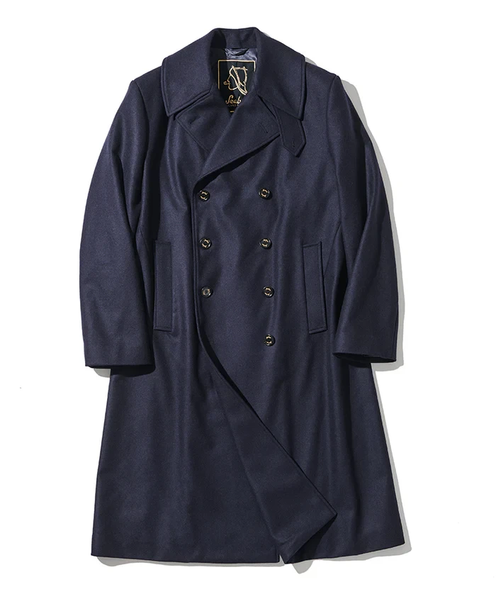 コート26万4000円／シーラップ（買えるLEON）