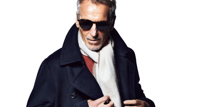 大人はメゾンの艶リネンスーツで夜を駆ける | メンズファッション