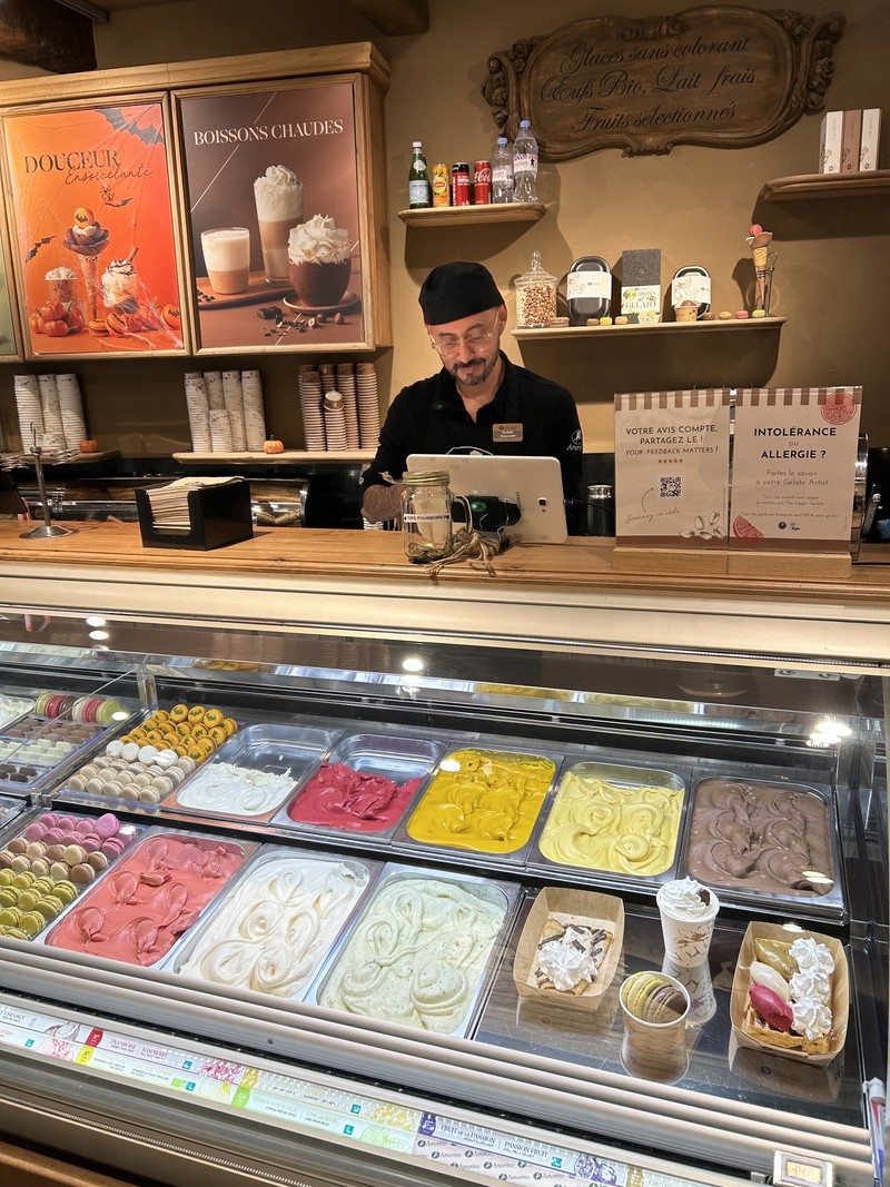  ジェラート専門店「AmorinoGelato」