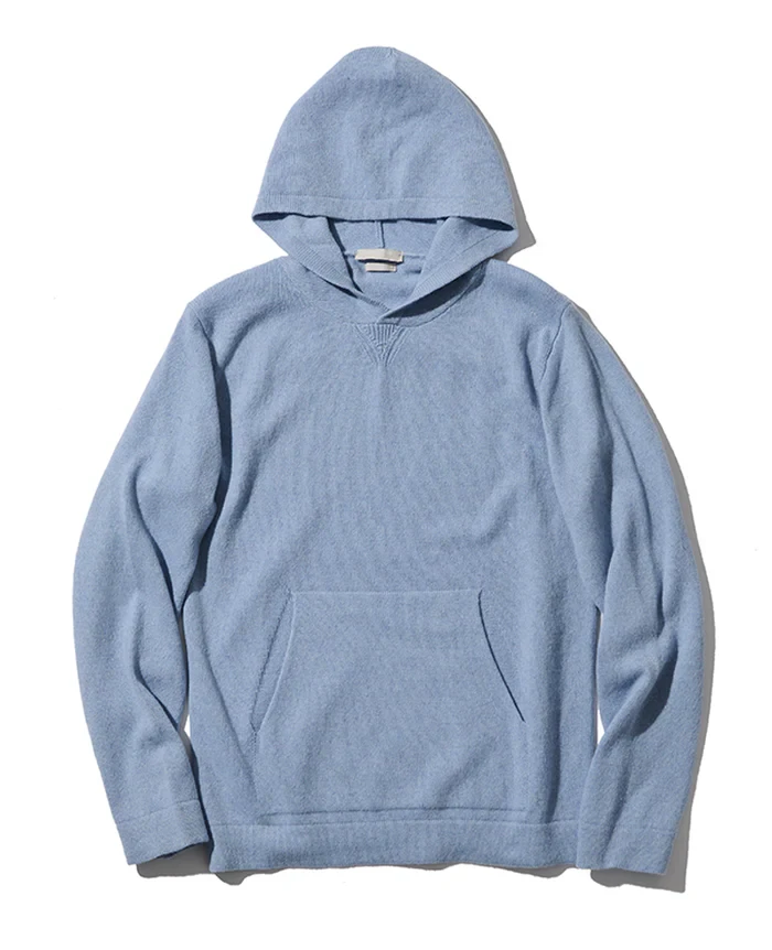 ニットパーカ7万5900円／ダニエレ フィエゾーリ（買えるLEON）