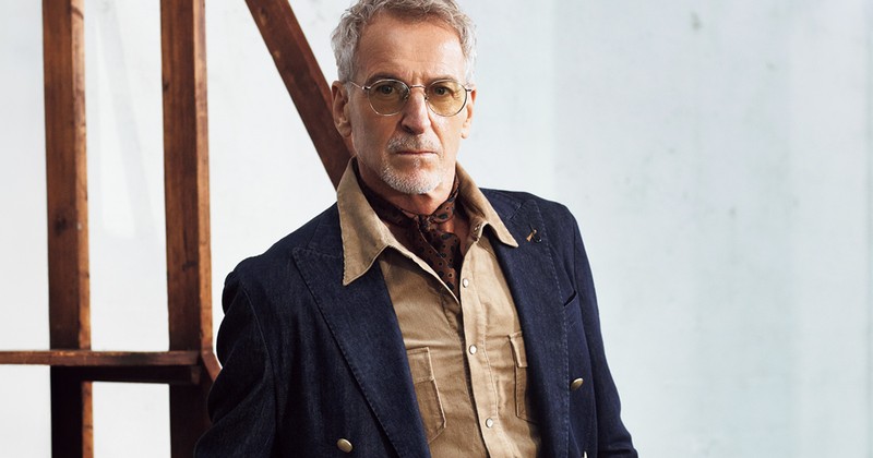 薄くて軽〜い! 「ジョルジオ アルマーニ」から極上カシミアコートが