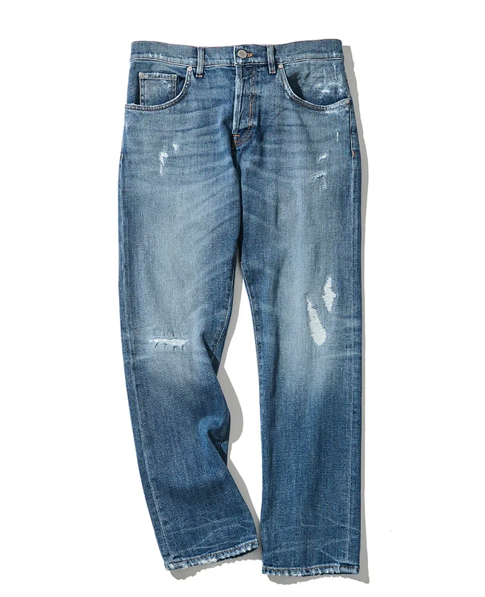 デニム6万6000円／ピーティートリノ デニム（買えるLEON）