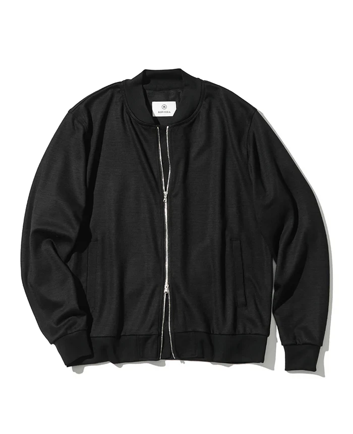 ブルゾン4万1800円/リヴォラ(買えるLEON)