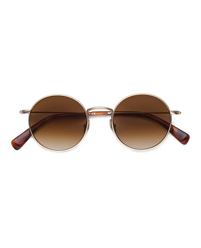 サングラス3万8500円／ウェイティング フォー ザ サン（買えるLEON）