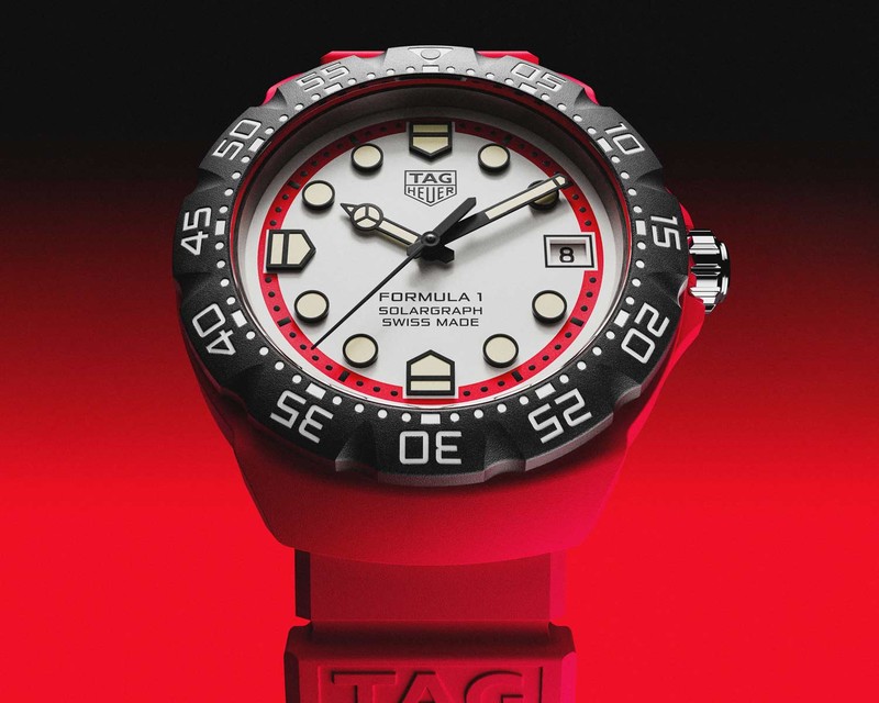「タグ・ホイヤー フォーミュラ1 ソーラーグラフ」ソーラークォーツ、THポリライト✕SSケース(38mm)、ラバーストラップ。100m防水。26万9500円/タグ・ホイヤー