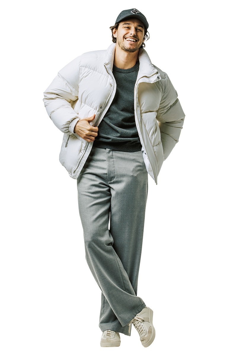 タトラス　ダウン　白　新作　着こなし　コーデ