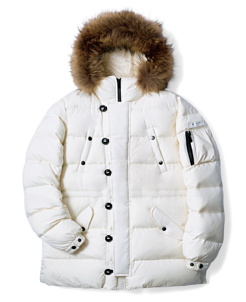 タトラス　ダウン　白　新作