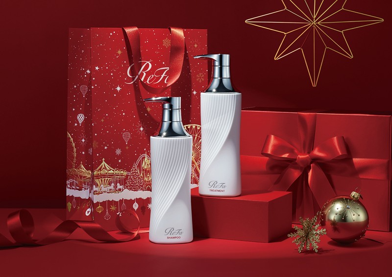 【左】「リファビューテックシャンプー」、【右】「同トリートメント」各500g 4800円/MTG