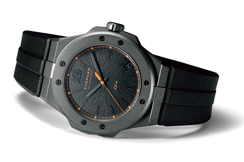 『アルパイン イーグル 41 SL ケイデンス 8HF』 自動巻き、Tiケース（41㎜）、ラバーストラップ。100m防水。世界限定250本。391万6000円／ショパール（ショパール ジャパン プレス）