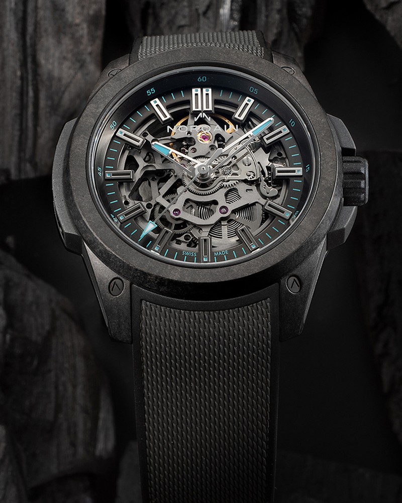 「ワイルドワン スケルトン JP 42mm」自動巻き、ノルテック®ケース（42mm）、ラバーストラップ。200m防水。102万3000円／ノルケイン（ノルケインジャパン）