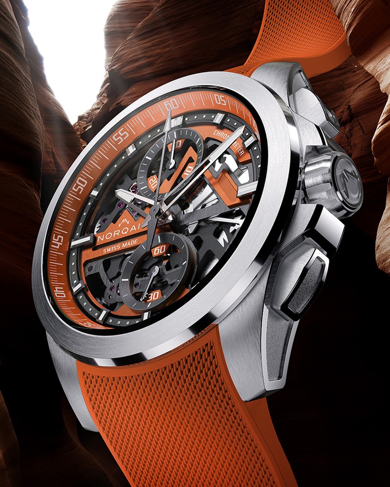 「インデペンデント スケルトン クロノ 42MM」自動巻き、SSケース（42mm）、ラバーストラップ。100m防水。107万8000円／ノルケイン（ノルケインジャパン）