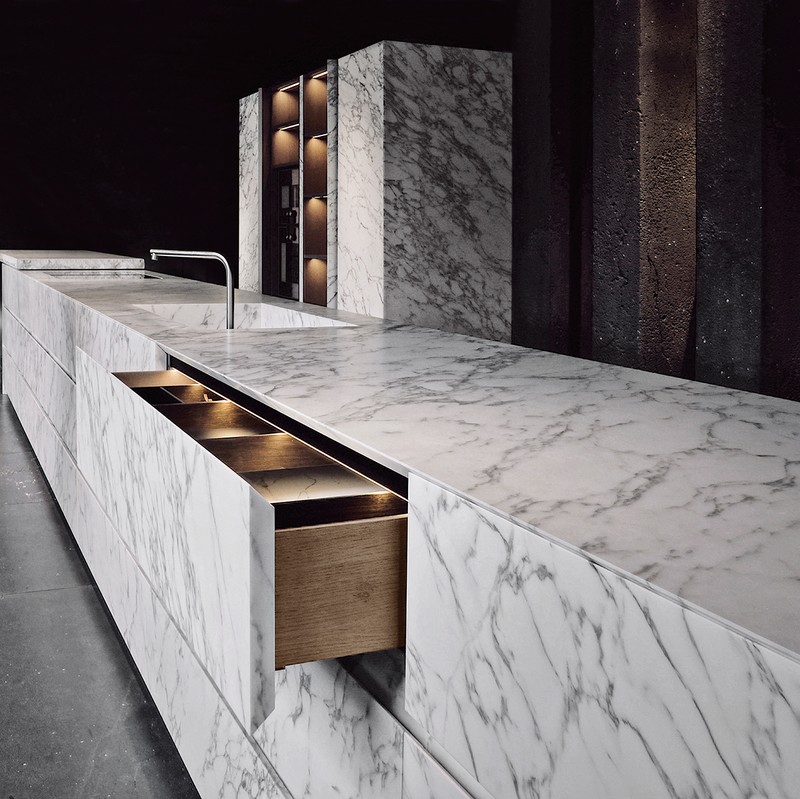 システムキッチン　「ガンダーラ」コレクション　8000万円〜／ミノッティクチーネ バイアッソグループ