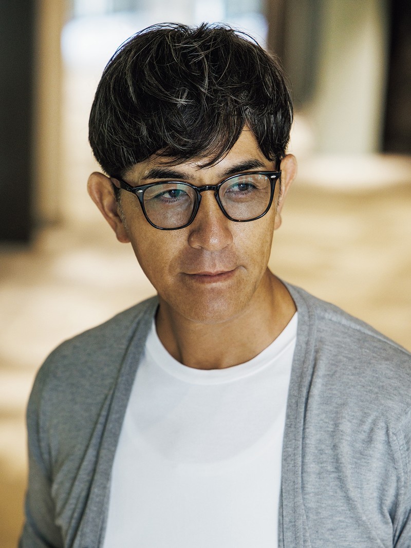 【髪型実例】40・50代イケオジにおすすめは「白髪ぼかしのハイライト」「ちょいパーマの前髪」「丸の内ツーブロック」でした！