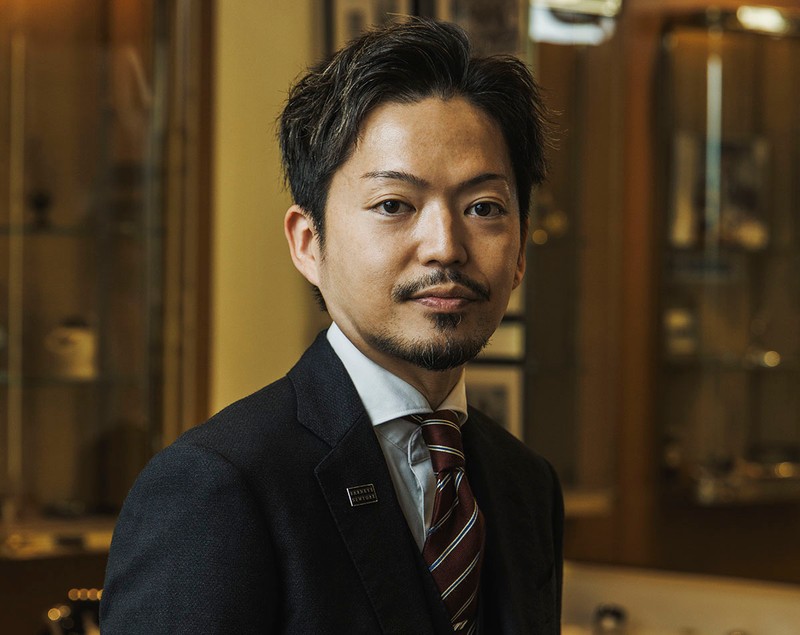 理容師は……関 邦彦さん（42歳）