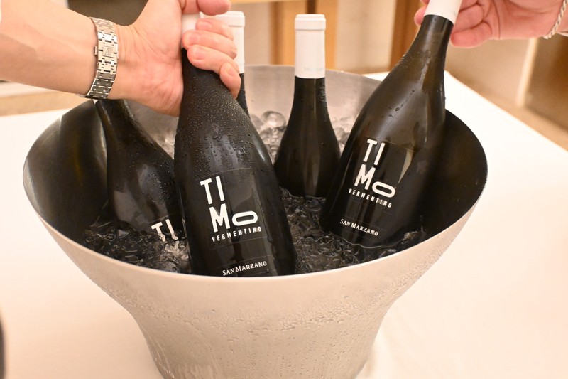 イタリア語でハーブの一種である「タイム」を意味するティモ